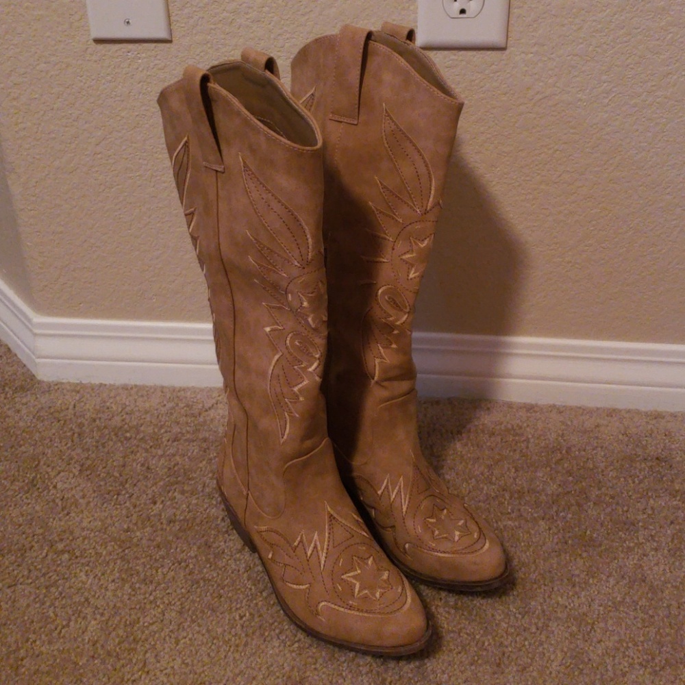 Tan boots